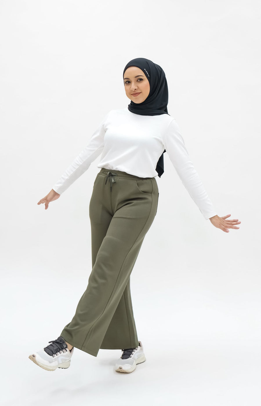 Bottoms GLOWco Exclusive Cloud Cosy Lounge Pants in Olive