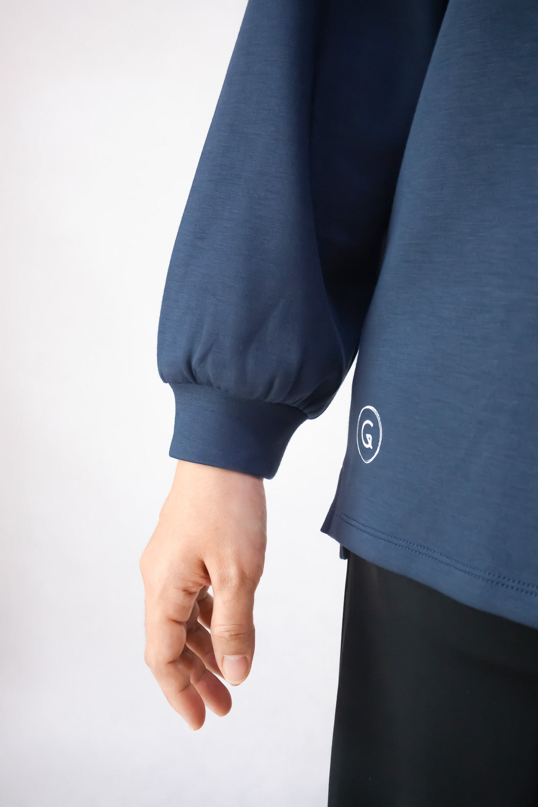 Tops GLOWco Exclusive Cloud Cosy Pullover in French Navy