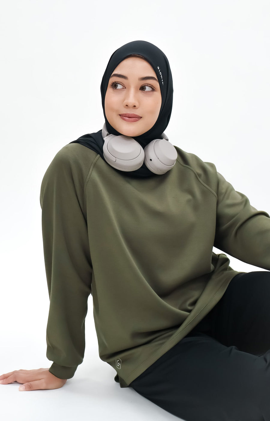 Tops GLOWco Exclusive Cloud Cosy Pullover in Olive