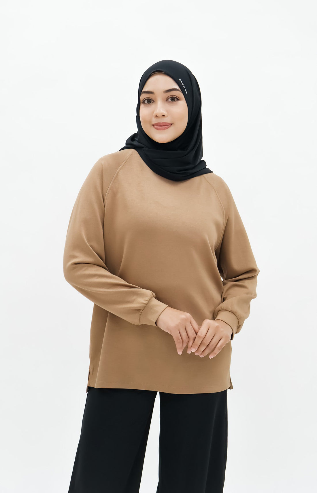 Tops GLOWco Exclusive Cloud Cosy Pullover in Toffee