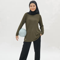 Tops GLOWco Exclusive Pleated Top in Army Green