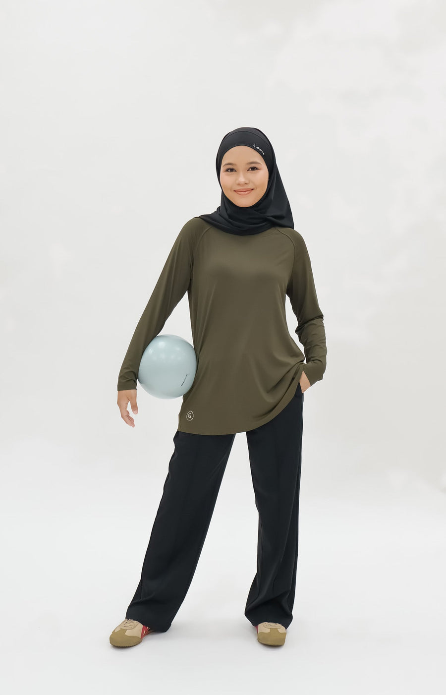 Tops GLOWco Exclusive Pleated Top in Army Green