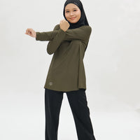 Tops GLOWco Exclusive Pleated Top in Army Green